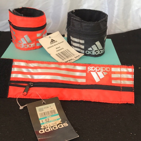 Adidas Wrist Runner pocket/key holder